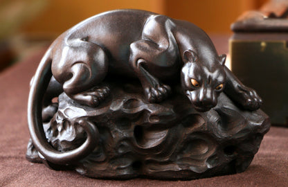 Chinese Yixing Handmade Zisha Black Purple Clay leopard Tea pet HeiBao animal