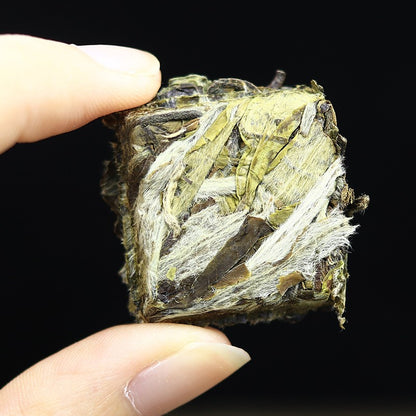 150g Authentic 2017 Fuding Aged White Tea Flowers Fragrance White Peony Tea Cake