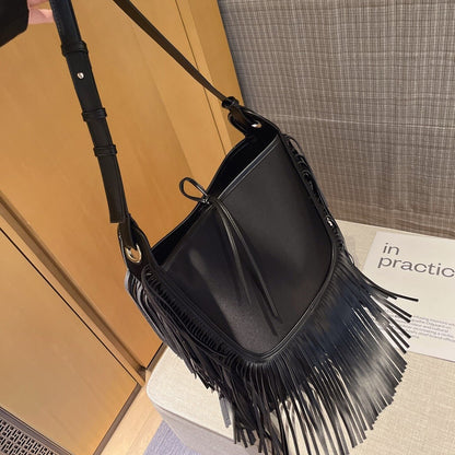 CELELA Tassel Popular Bag Women's Vintage Bag Shoulder Messenger Crossbody Bag