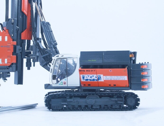 1:50 BYMO RTG RG21T Pile Drive with Hydraulic Vibrator Machine Diecast Model #4