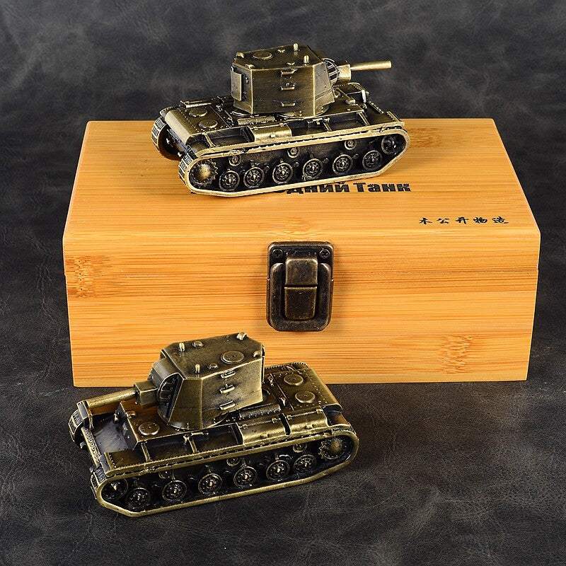 1/72 Soviet Kv2 Heavy Tank Model Finished Metal Model Ornaments Two colors