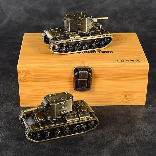 1/72 Soviet Kv2 Heavy Tank Model Finished Metal Model Ornaments Two colors