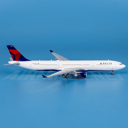 1:400 GeminiJets Delta Airlines Plane Airbus A330-300 Diecast Aircraft Model