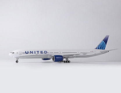 47CM 1:157 UNITED BOEING 777-300ER Airplane Landing Gears Resin Aircraft Model