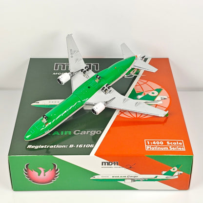 1:400 Phoenix EVA Air MD-11F Passenger Airplane Diecast Aircraft Plane Model