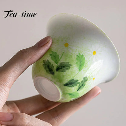 100ml Hand-painted Chrysanthemum Ceramic Cover Bowl Chinese Non Hot Tea Cup