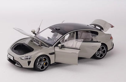 1:18 Scale 28CM Xiaomi Original Factory SU7 Car Vehicle Sedan Diecast Model Gray