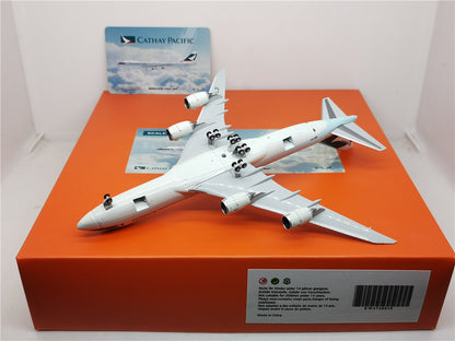 1:400 JC Wings CATHAY PACIFIC B747-8F Passenger Airplane Diecast Aircraft Model