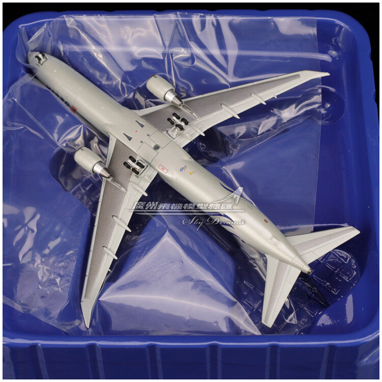 1:400 GeminiJets SKYTEAM DELTA BOEING 767-400ER Passenger Airplane Diecast Model