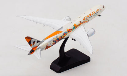 JC Wings Etihad Airways FROM ABU DHABI B787-9 A6-BLH Flaps Down 1:400 model