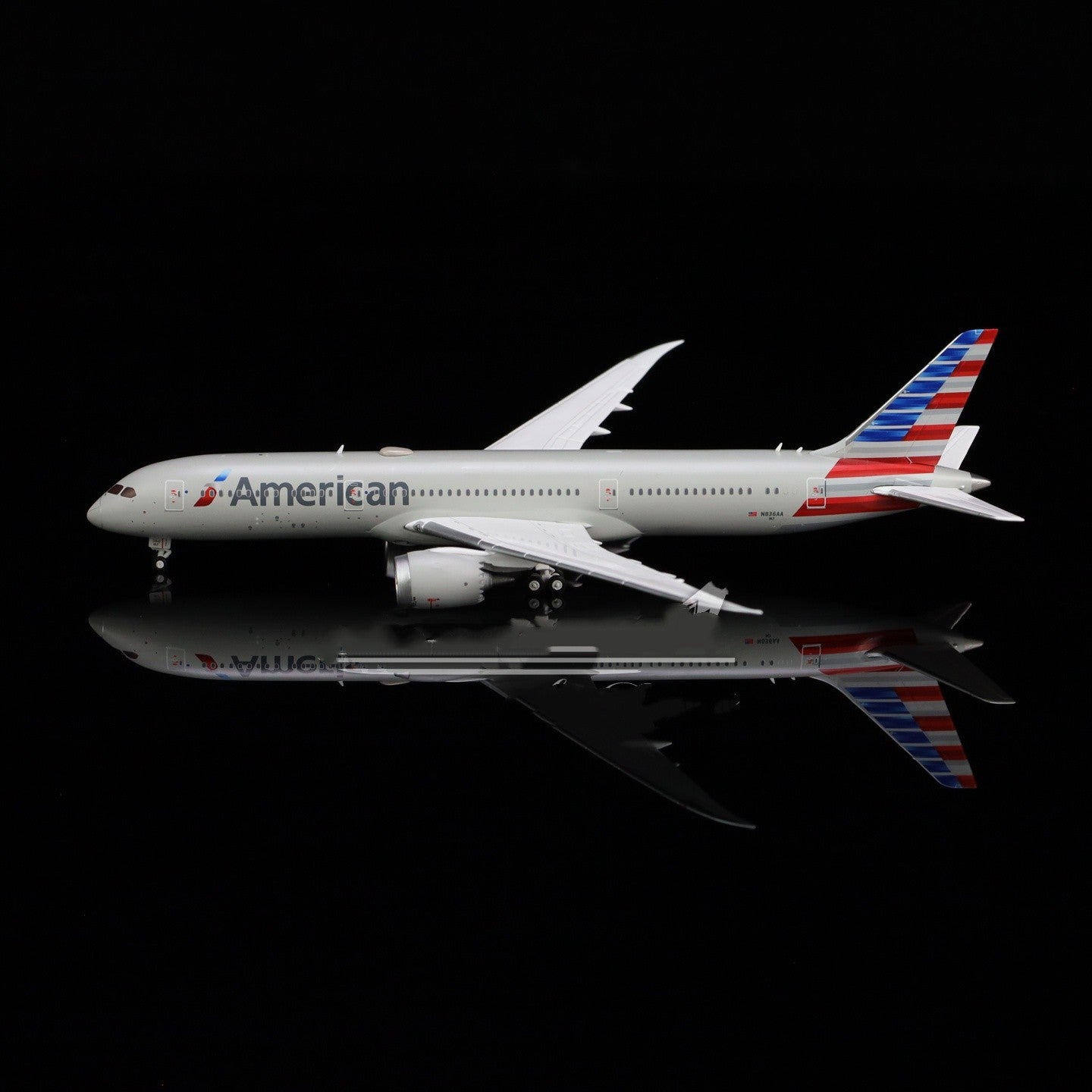 1:400 Geminijets American Airlines Boeing 787-9 N836AA Airplane Diecast Model
