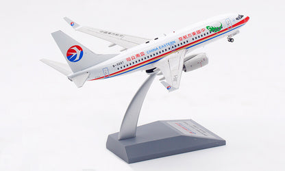 1:200 AV200 China Eastern Plane Airlines B737-700 Diecast Aircraft Model