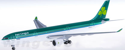 1:200 32CM Hogan Aer Lingus AIRBUS A330-300 Passenger Airplane ABS Plastic Model