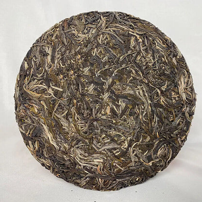 Ailaoshan Ancient Tree Tea 500 Years Old Spring Tree Picking 357g Raw Tea