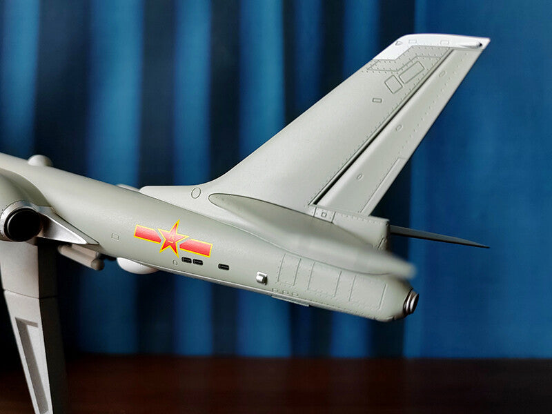 1:100 36CM AVIC H-6K Bomber Fighter Jet Plane Diecast Military Aircraft Model