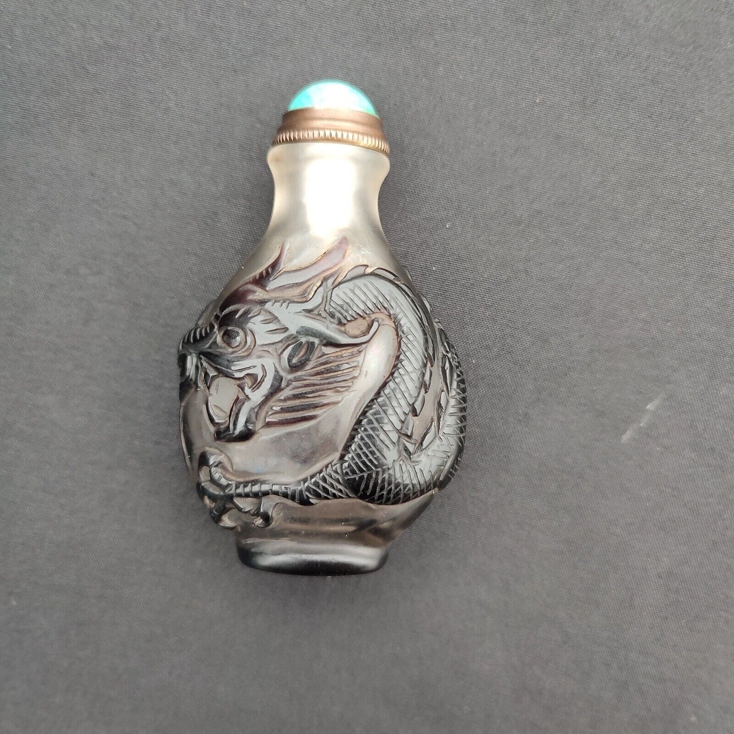 chinese peking glass snuff bottle black fierce dragon statue figurines snuffbox