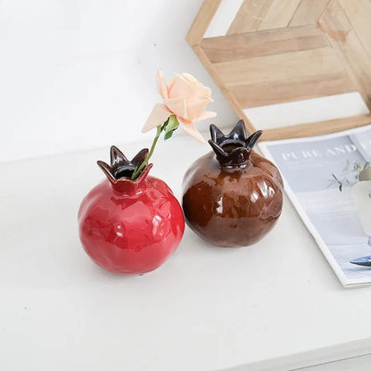 12.7cm Exquisitely Porcelain Handcarved Pomegranate Vase Tea Pet Decoration