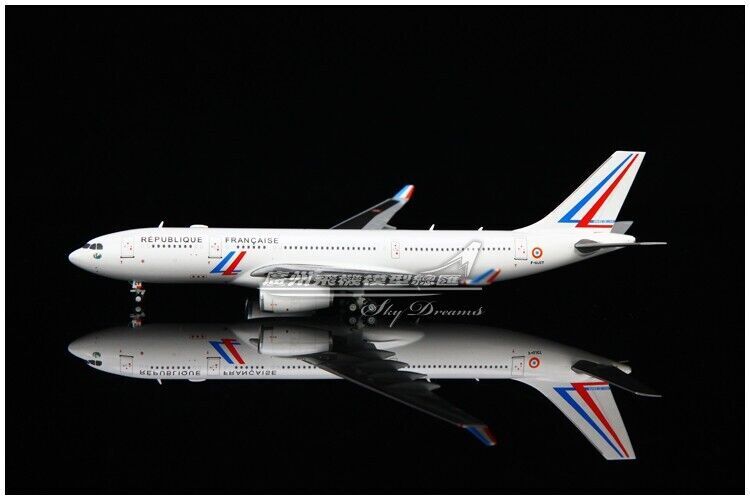 1:400 JC Wings France Air Force AIRBUS A330-200 Passenger Airplane Diecast Model