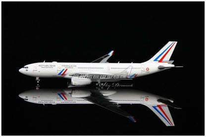 1:400 JC Wings France Air Force AIRBUS A330-200 Passenger Airplane Diecast Model