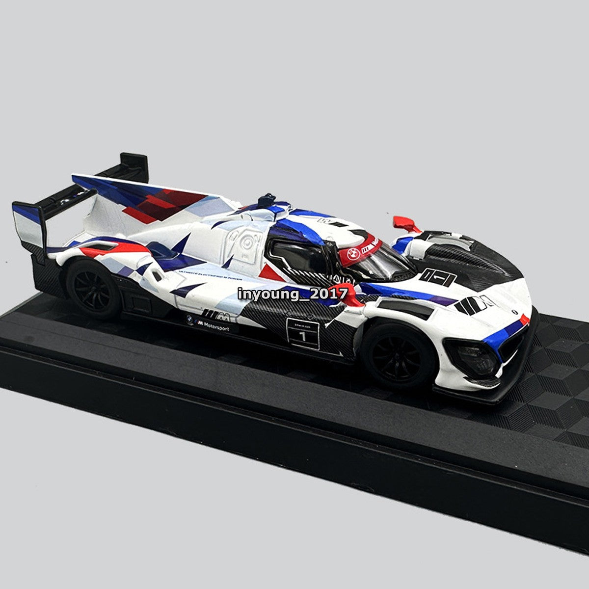 1/45 Scale 2024 BMW M Hybrid V8 Model Car Metal Diecast Toy Cars Collection Blue