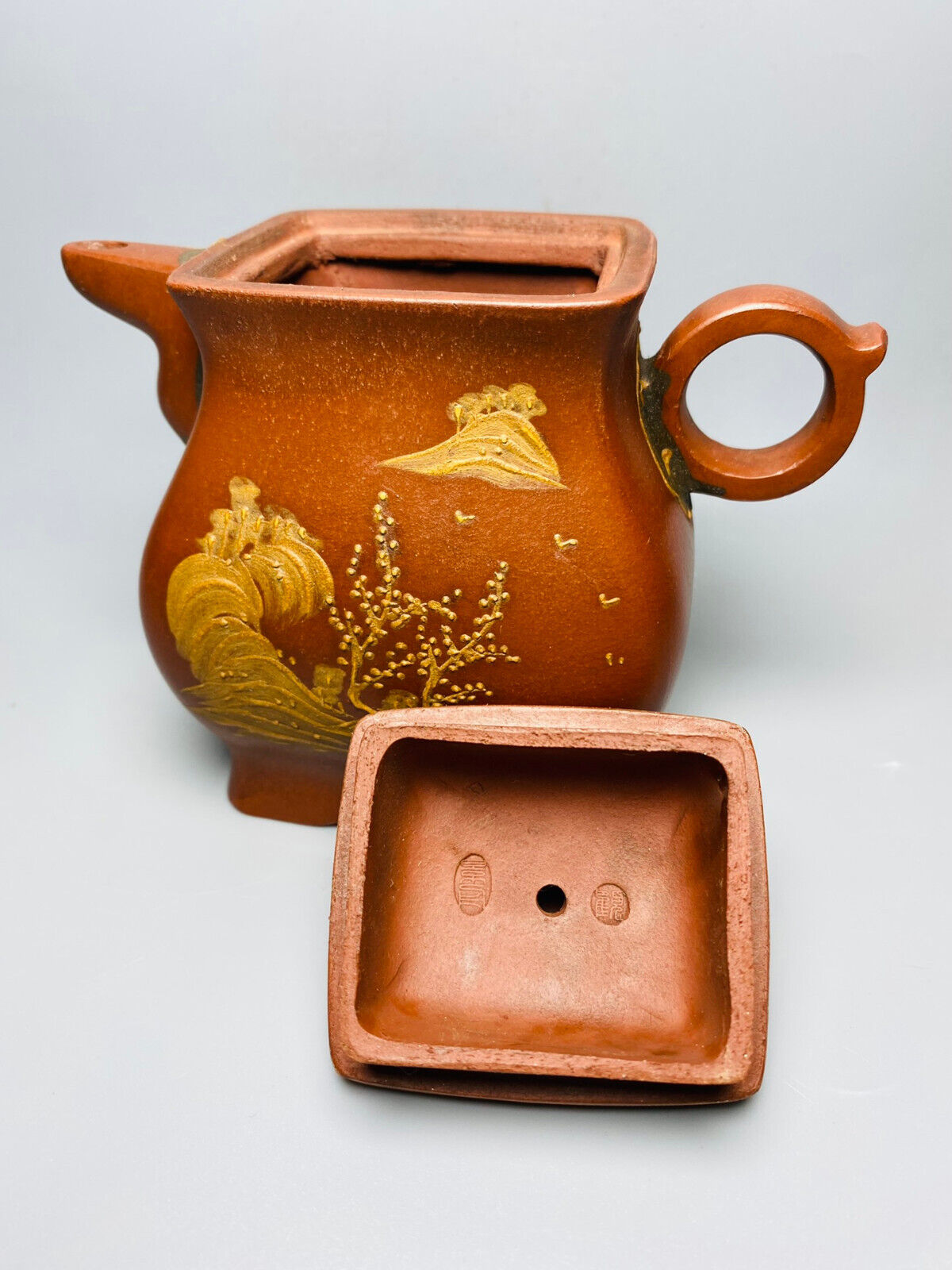 Chinese Yixing Zisha Clay Handmade Exquisite Teapot （高四方 底款：顾景舟）