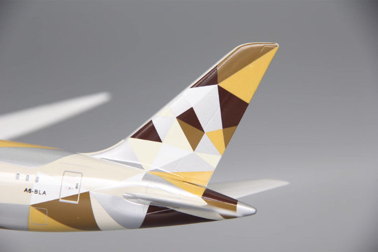 32CM 1:200 Risesoon Etihad Boeing 787-9 Passenger Airplane ABS Plastic Model