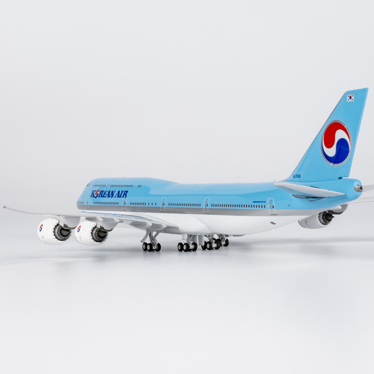 1:400 NGmodels Korean Air Boeing 747-8 Passenger Airplane Diecast Plane Model