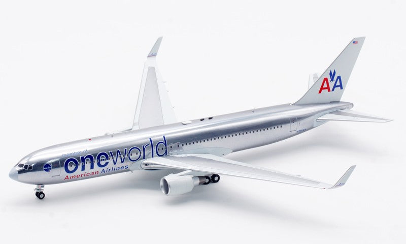 1:200 InFlight American Airlines Boeing 767-300 Airplane Diecast Aircraft Model