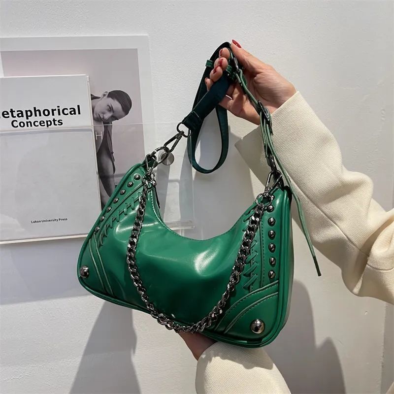 Gothic Bag Vintage Shoulder Bag Metal Chain Synthetic Leather Handbag 26*17*6 CM