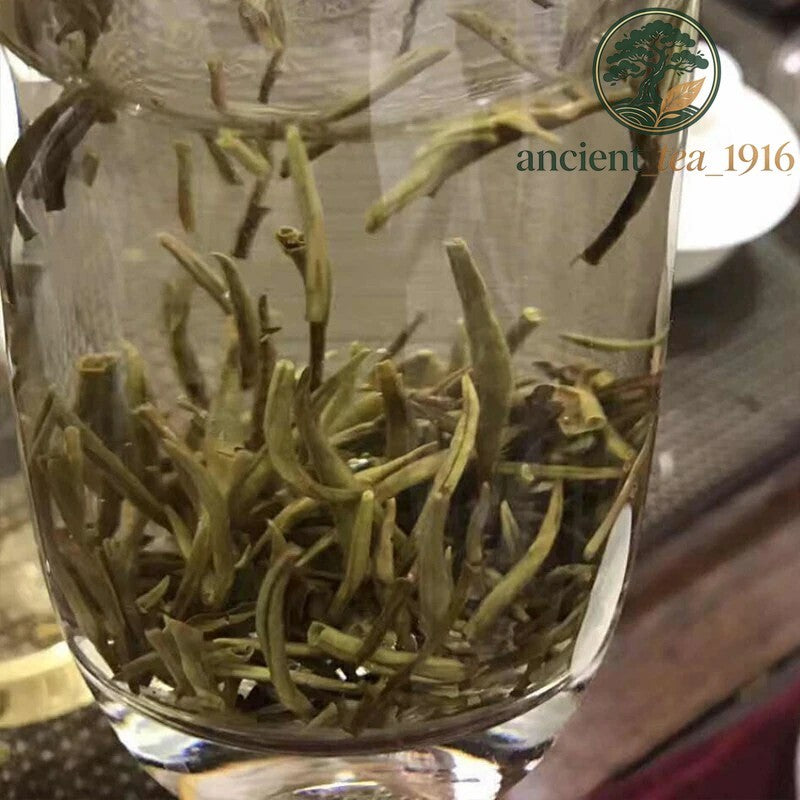 Premium Silver Needle White Tea Cake Chinese Organic Bai Hao Yin Zhen Cha