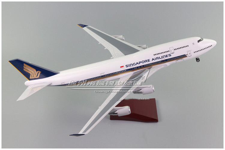 47CM 1:150 SINGAPORE AIRLINES BOEING 747-400 Airplane Landing gears Resin Model