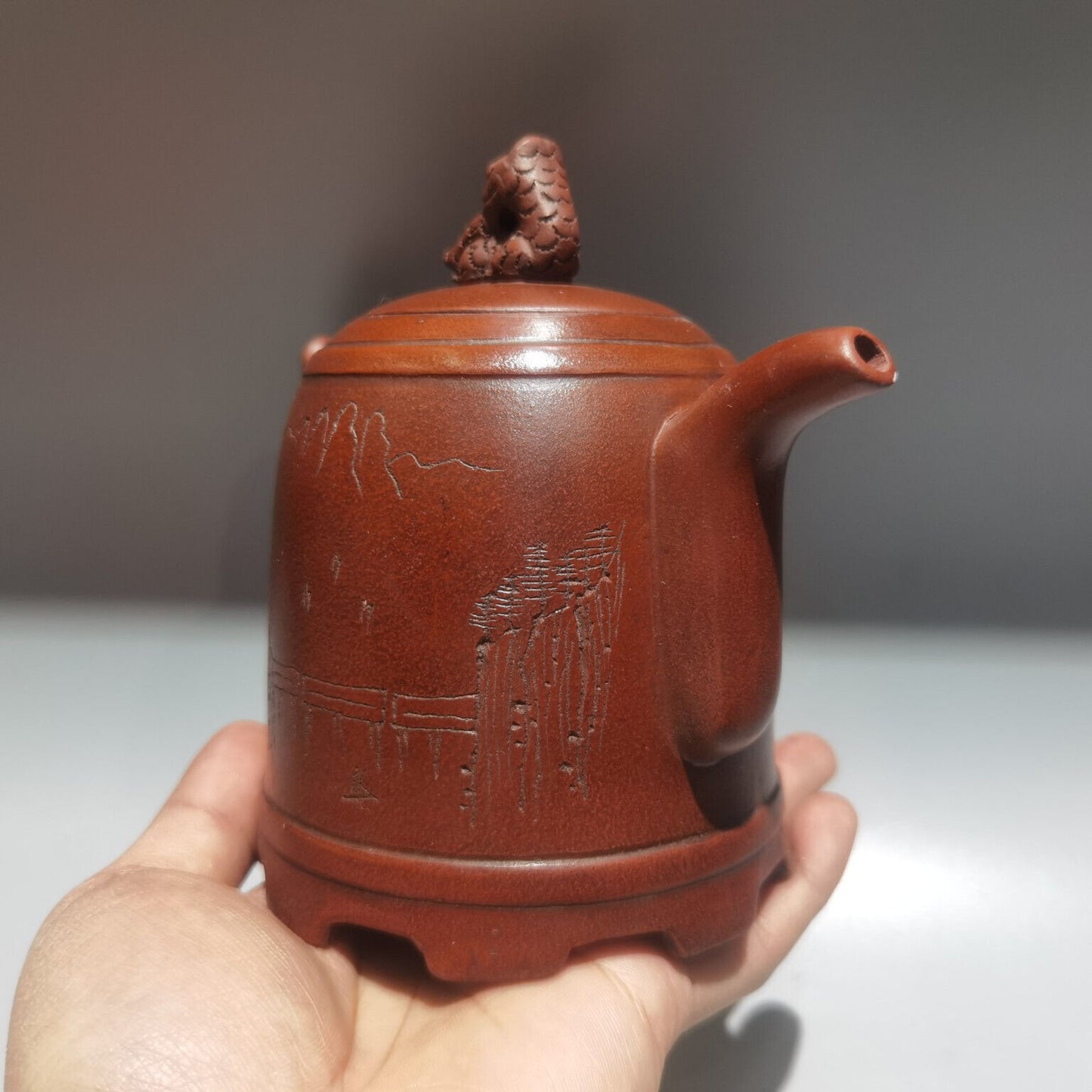 Chinese Yixing Zisha Clay Handmade Exquisite Teapot （高刻绘壶 低款：陈鸣远 )