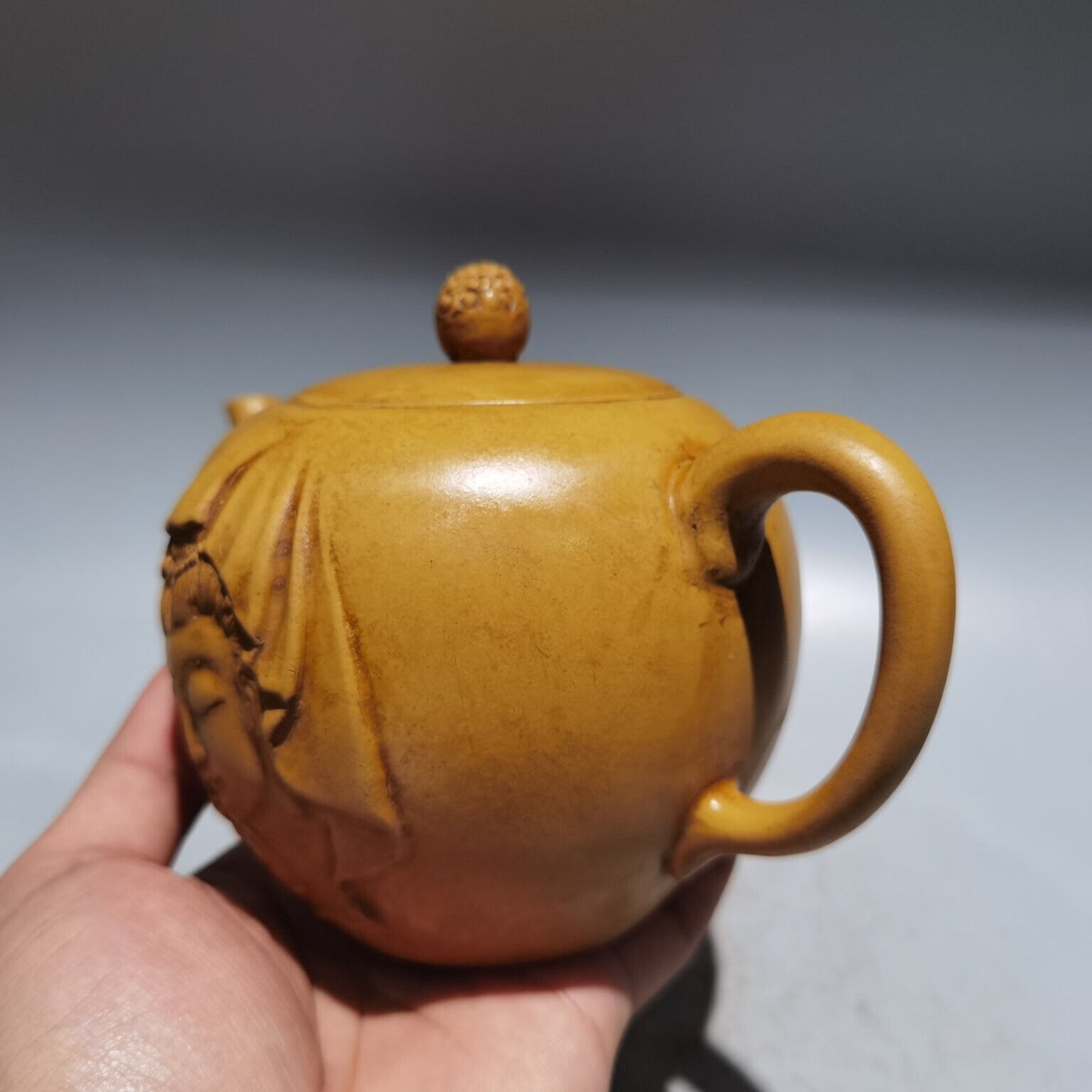 Chinese Yixing Zisha Clay Handmade Exquisite Teapot （禅心禅意 底款：周桂珍）