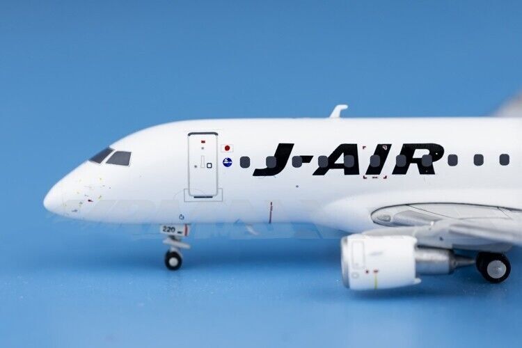 1:400 JC Wings J-AIR E-170-100STD Passenger Airplane Diecast Aircraft Model