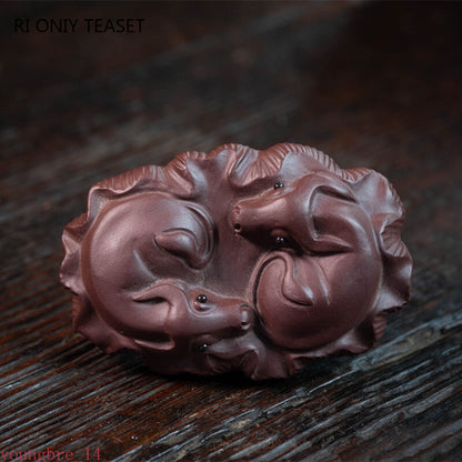 Chinese Yixing Sculpture Purple Clay Tea Pet Statue Handmade Tea Figurine