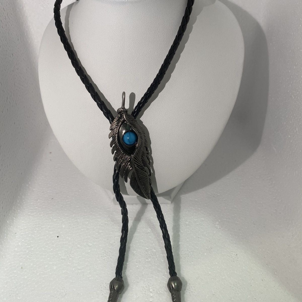 Western Cowboy Bolo Tie Feather Metal Blue Bead Unisex Cos Necklace