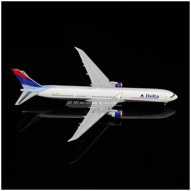 1:400 GeminiJets DELTA BOEING 767-400ER Passenger Airplane Diecast Plane Model