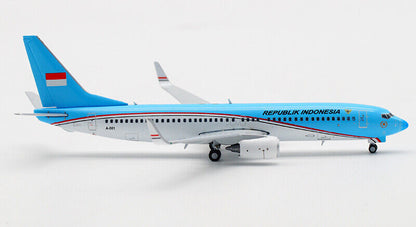 1:400 JC WINGS REPUBLIK INDONESIA BOEING 737-800 Passenger Plane Diecast Model