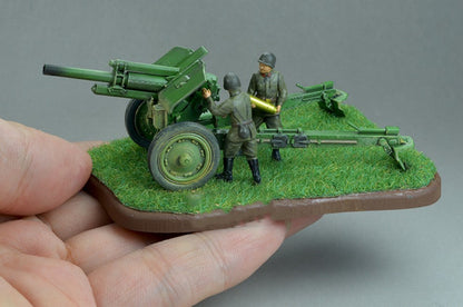 1/72 Soviet M-30 howitzer Tank Platform + 2 Soldier Finished Model