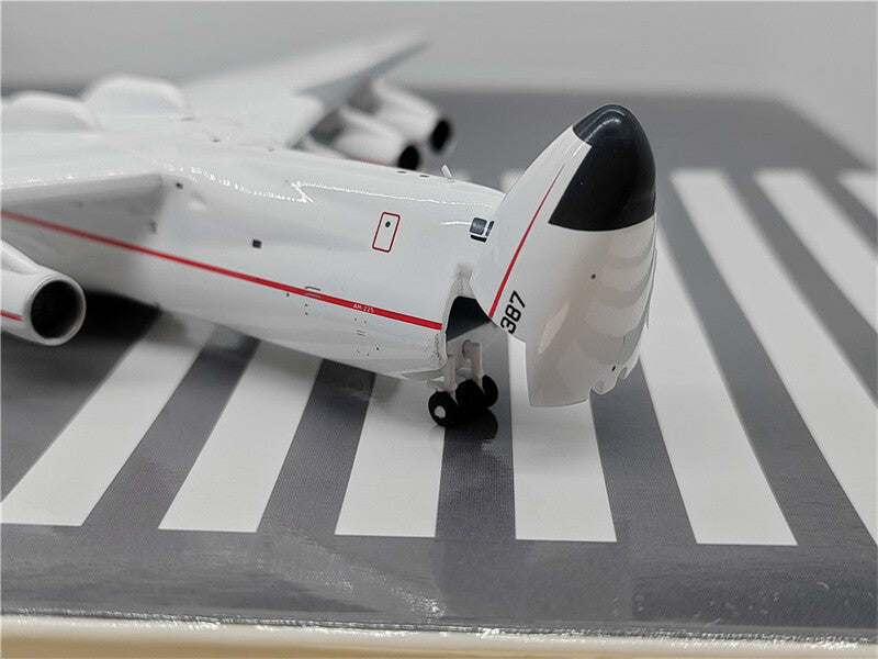 Blue wings Antonov AN-225 Mriya CCCP-82060 Interactive Edition 1/400 Plane Model