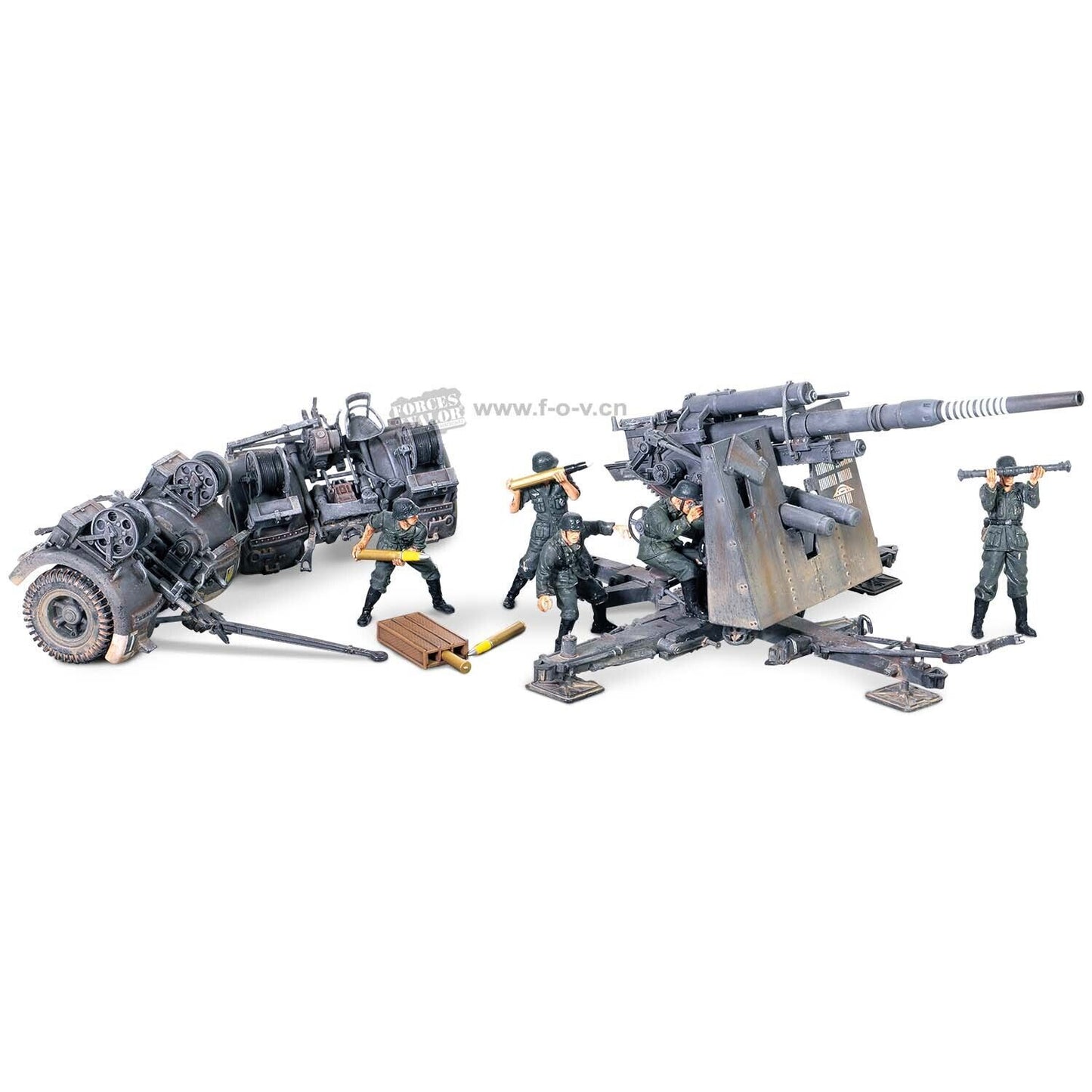 FOV 1/32 WWII German 88mm FLAK37 Anti-aircraft Gun W/Soldier Scene Finished Mode
