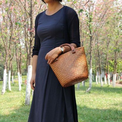 Handmade Wood Handle Straw Bag Vintage Woven Handbag Vacation Rattan Bucket Bag