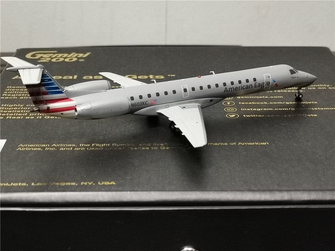 1:200 Geminijets American Airlines EMBRAER ERJ-145 Plane Diecast Aircraft Model