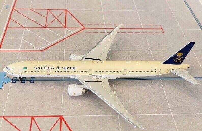 1:400 Phoenix Saudia BOEING 777-300ER Passenger Airplane Diecast Aircraft Model