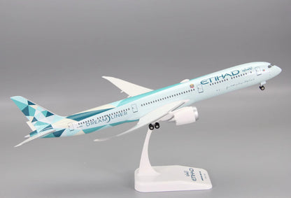 1:200 32CM RISESOON ETIHAD BOEING 787-10 Passenger Airplane ABS Plastic Model