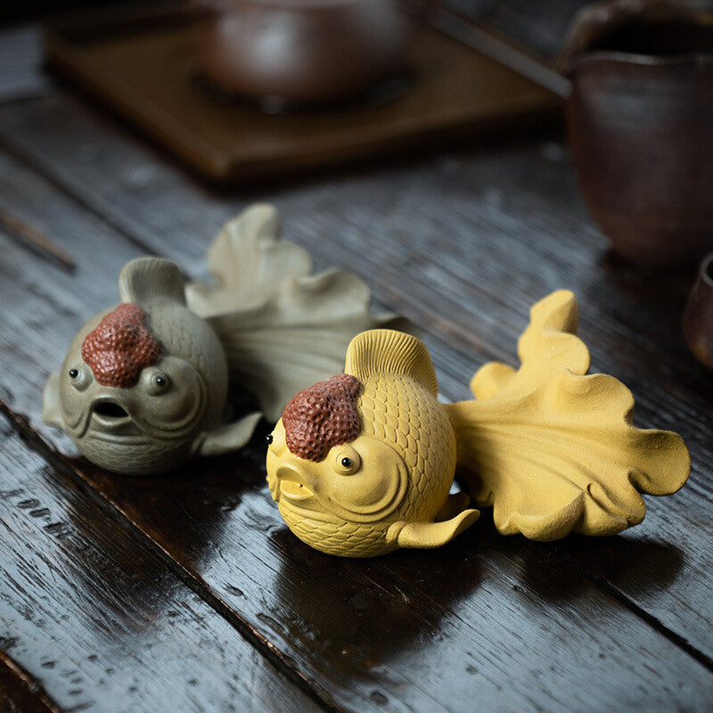 Yixing Zisha Purple Clay Tea Pet Golden Fish Carved Tea Play Creative Small