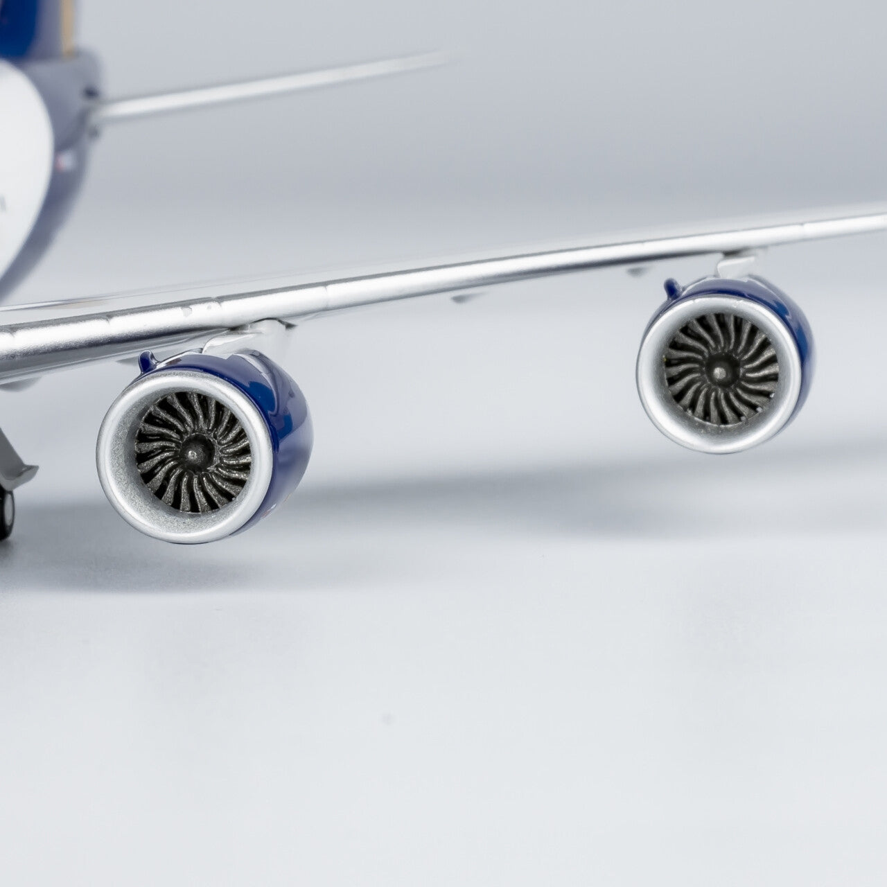 1:400 NG Model ATLAS AIR BOEING 747-8F Plane Airplane Diecast Aircraft Model