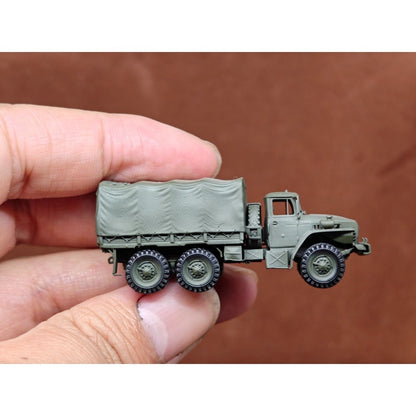 1/144 Russian Ural Kamaz Logistics Fuel Tanker Command Vehicle Finished Model