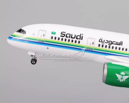 1:130 43CM Saudi BOEING 787 Passenger Airplane Landing Gear Resin Aircraft Model