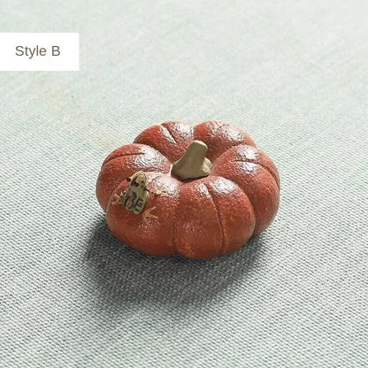 Yixing Purple Sand Tea Pet Water Spray Frog Pumpkin Tea Set Tea Accessories